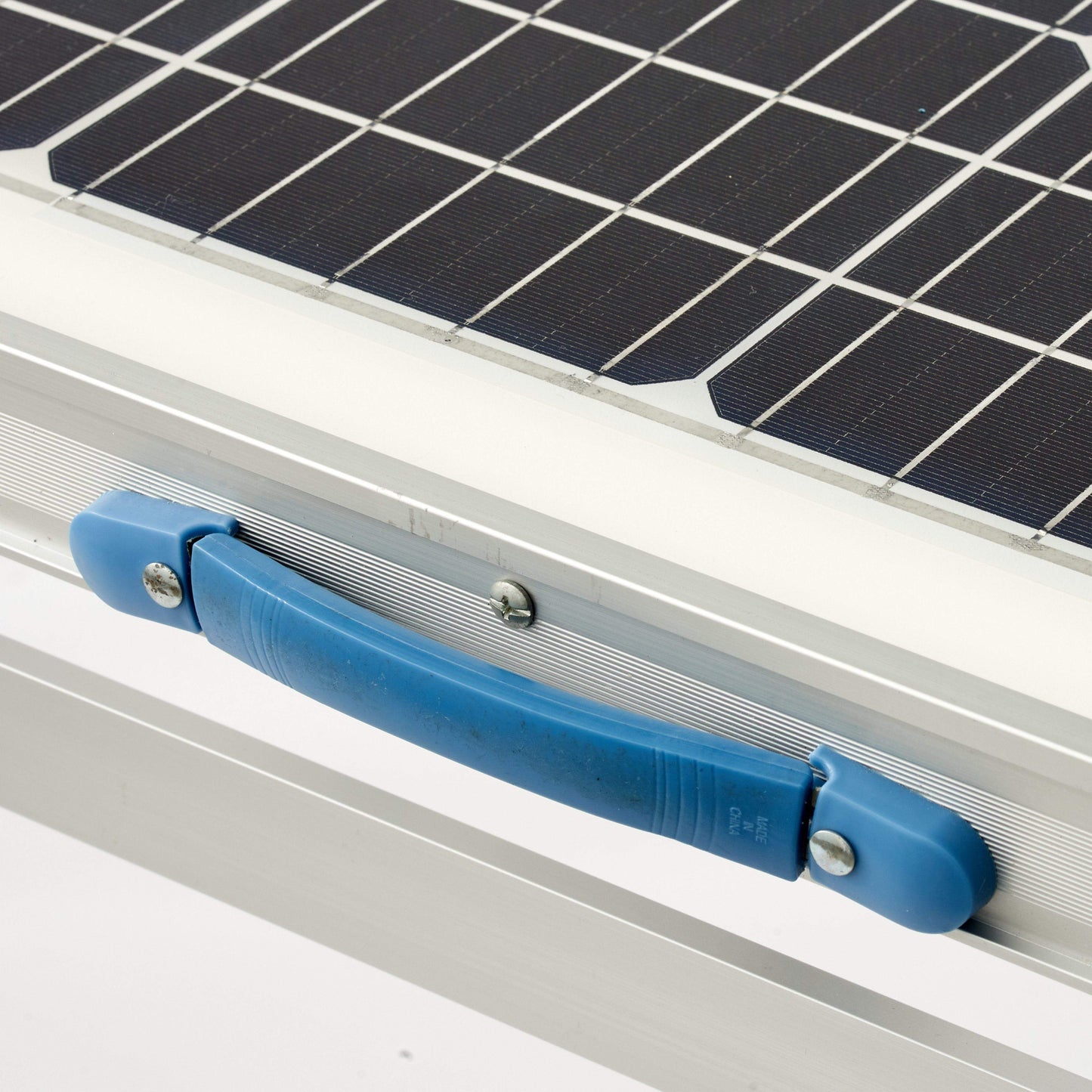 Chill + SolarTable 60 Electric Cooler + 60W Solar Charger GoSun